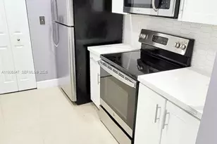 1005 NE 42nd Pl, Homestead, FL 33033 - Photo 7