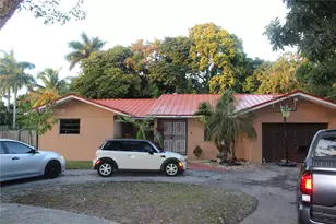 14334 NE 2nd Pl, Miami, FL 33161 - Photo 1