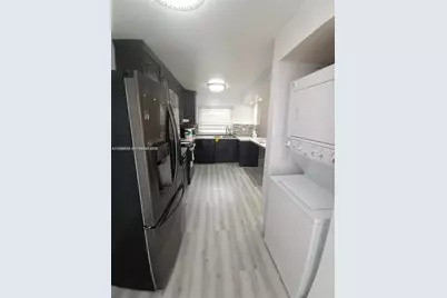 6533 NW 170th Ln, Hialeah, FL 33015 - Photo 11