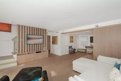 1005 8th St #204, Miami Beach, FL 33139 - Photo 1