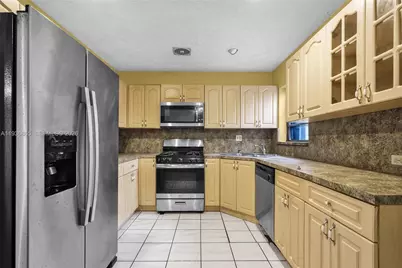 17950 NW 6th Ct, Miami Gardens, FL 33169 - Photo 9