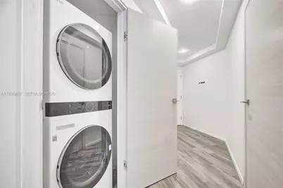801 S Miami Ave #2405, Miami, FL 33130 - Photo 27