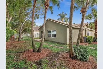 4147 Sapphire Ter, Weston, FL 33331 - Photo 39