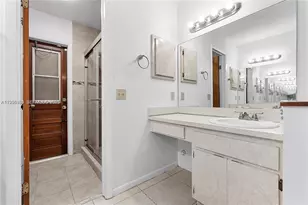 11909 SW 48th Ct, Cooper City, FL 33330 - Photo 7