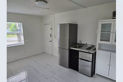 1300 NW 4th Ave #B, Fort Lauderdale, FL 33311 - Photo 5