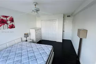 400 Kings Point Dr, Sunny Isles Beach, FL 33160 - Photo 9