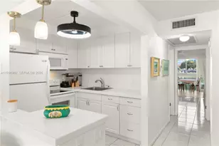 1018 Durham A, Deerfield Beach, FL 33442 - Photo 19