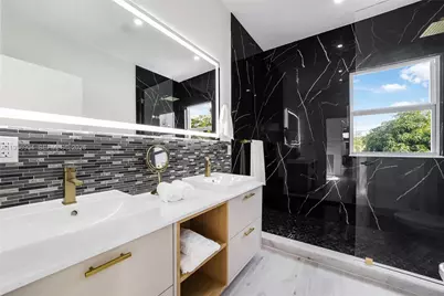 3056 NE 14th Ave, Oakland Park, FL 33334 - Photo 35