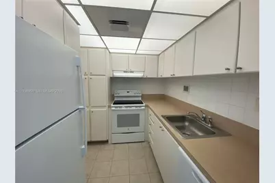 1000 West Ave #723, Miami Beach, FL 33139 - Photo 5