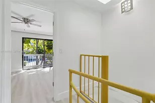 523 NE 38th St, Miami, FL 33137 - Photo 31