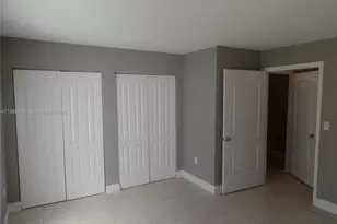 2460 NW 33rd St, Oakland Park, FL 33309 - Photo 9