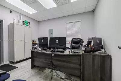 3130 NW 62nd St, Miami, FL 33147 - Photo 11