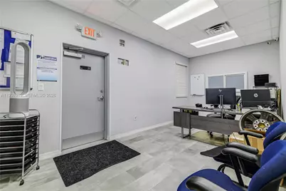 3130 NW 62nd St, Miami, FL 33147 - Photo 7