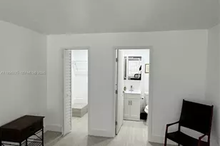 6920 SW 82nd Ct, Miami, FL 33143 - Photo 9