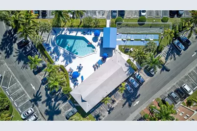 470 Paradise Isle Blvd #310, Hallandale Beach, FL 33009 - Photo 33