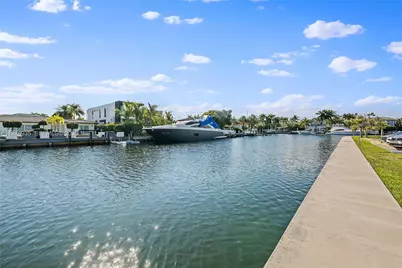 470 Paradise Isle Blvd #310, Hallandale Beach, FL 33009 - Photo 29