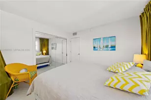 470 Paradise Isle Blvd, Hallandale Beach, FL 33009 - Photo 25