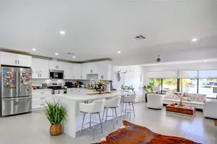 1511 NW 87th Way, Pembroke Pines, FL 33024 - Photo 7