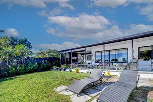 1511 NW 87th Way, Pembroke Pines, FL 33024 - Photo 45