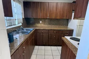 4541 NW 190th St, Miami Gardens, FL 33055 - Photo 3