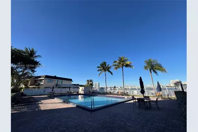 2821 N Miami Beach Blvd #5P, North Miami Beach, FL 33160 - Photo 9