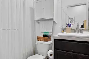 2805 NW 180th St, Miami Gardens, FL 33056 - Photo 25