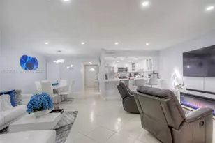 1925 W 72nd St, Hialeah, FL 33014 - Photo 3