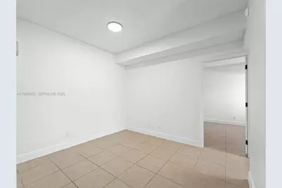 720 Cypress Ln #F9, Deerfield Beach, FL 33064 - Photo 7