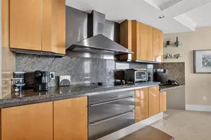 2600 Island Blvd, Aventura, FL 33160 - Photo 27