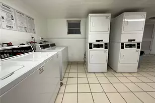 820 NW 87th Ave, Miami, FL 33172 - Photo 29