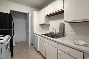 3987 NW 87th Ave, Sunrise, FL 33351 - Photo 11