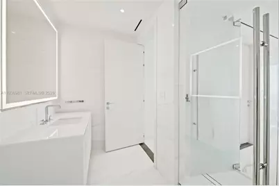 300 Biscayne Blvd Way #3201, Miami, FL 33130 - Photo 15