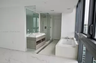650 NE 32nd St, Miami, FL 33137 - Photo 9