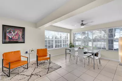 1160 NW 86th Ter, Pembroke Pines, FL 33024 - Photo 7