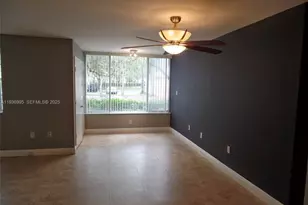 2811 N Oakland Forest Dr, Oakland Park, FL 33309 - Photo 17