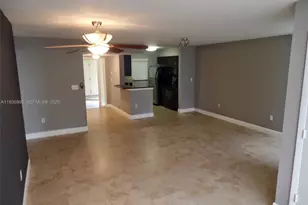 2811 N Oakland Forest Dr, Oakland Park, FL 33309 - Photo 9