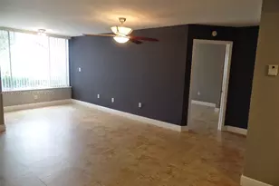 2811 N Oakland Forest Dr, Oakland Park, FL 33309 - Photo 7