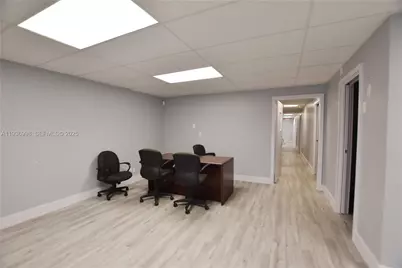 3911 Hollywood Blvd #106, Hollywood, FL 33021 - Photo 3