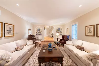 1036 S Greenway Dr, Coral Gables, FL 33134 - Photo 7