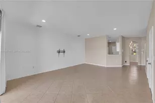 4341 SW 131st Ln, Miramar, FL 33027 - Photo 15