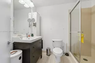 1111 SW 1st Ave, Miami, FL 33130 - Photo 19