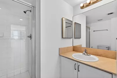 1155 Brickell Bay Dr #1903, Miami, FL 33131 - Photo 29