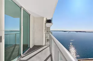 1155 Brickell Bay Dr, Miami, FL 33131 - Photo 25