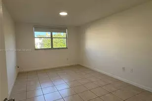 8343 Lake Dr, Doral, FL 33166 - Photo 9