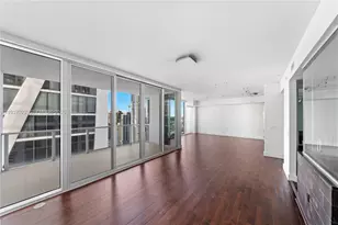 1040 Biscayne Blvd, Miami, FL 33132 - Photo 7