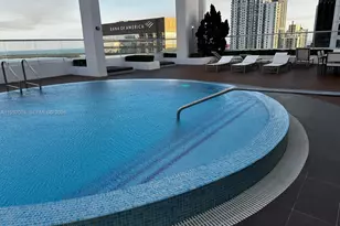 500 Brickell Ave, Miami, FL 33131 - Photo 23