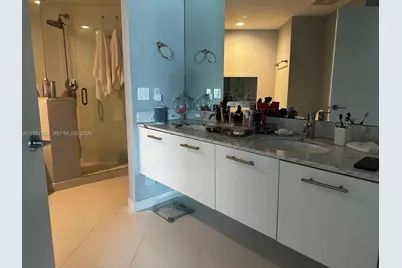 500 Brickell Ave #3307, Miami, FL 33131 - Photo 19