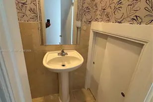 1027 Euclid Ave, Miami Beach, FL 33139 - Photo 15