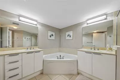 16699 Collins Ave #4109, Sunny Isles Beach, FL 33160 - Photo 9