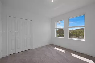 4317 Lago Dr, Deerfield Beach, FL 33064 - Photo 15